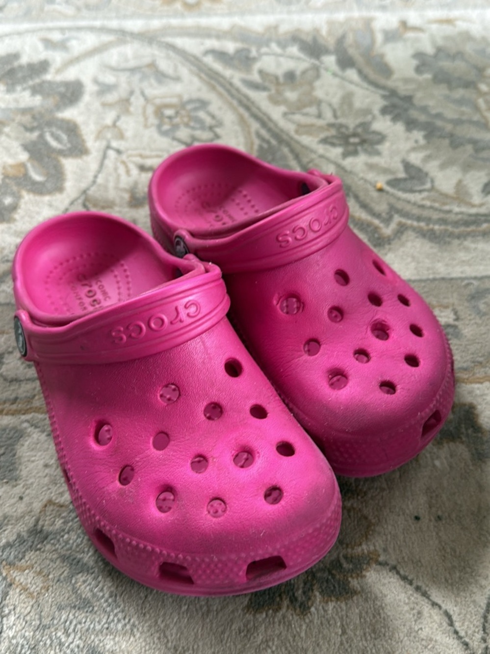 CROCS Kids' Classic Clog - Hot Pink